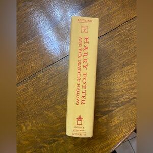 Harry Potter and the Deadly Hallows First Edition Book series #7 no dust cover